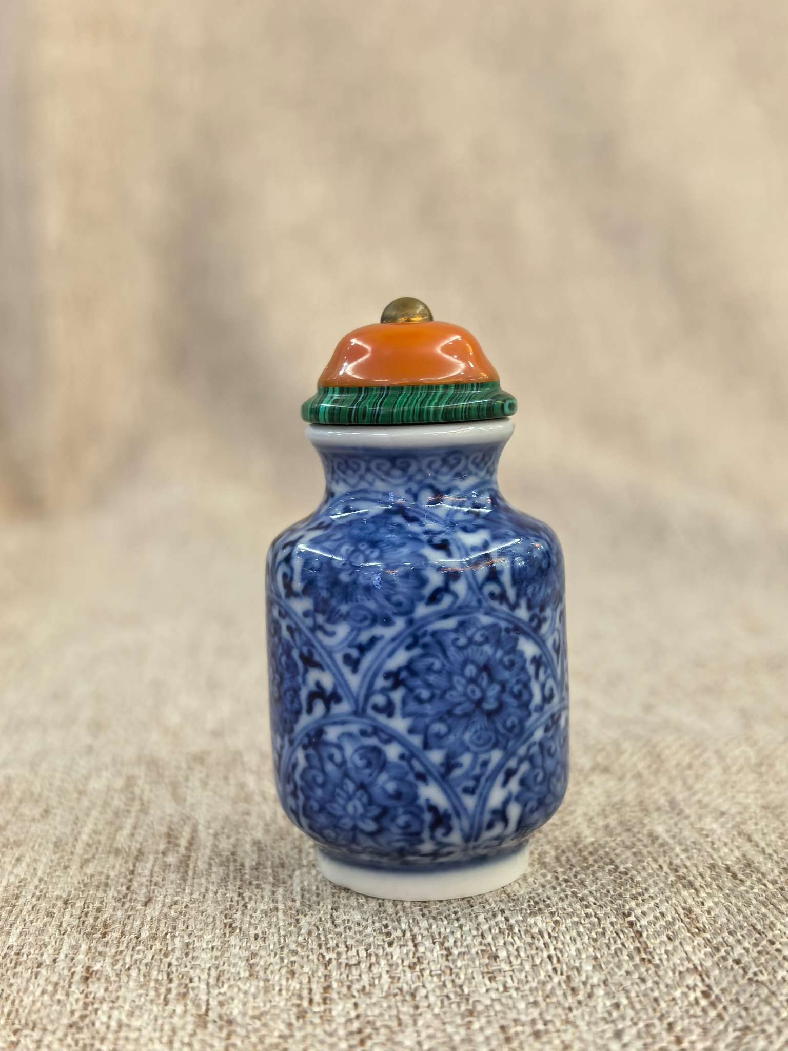 清 青花十二莲鼻烟壶