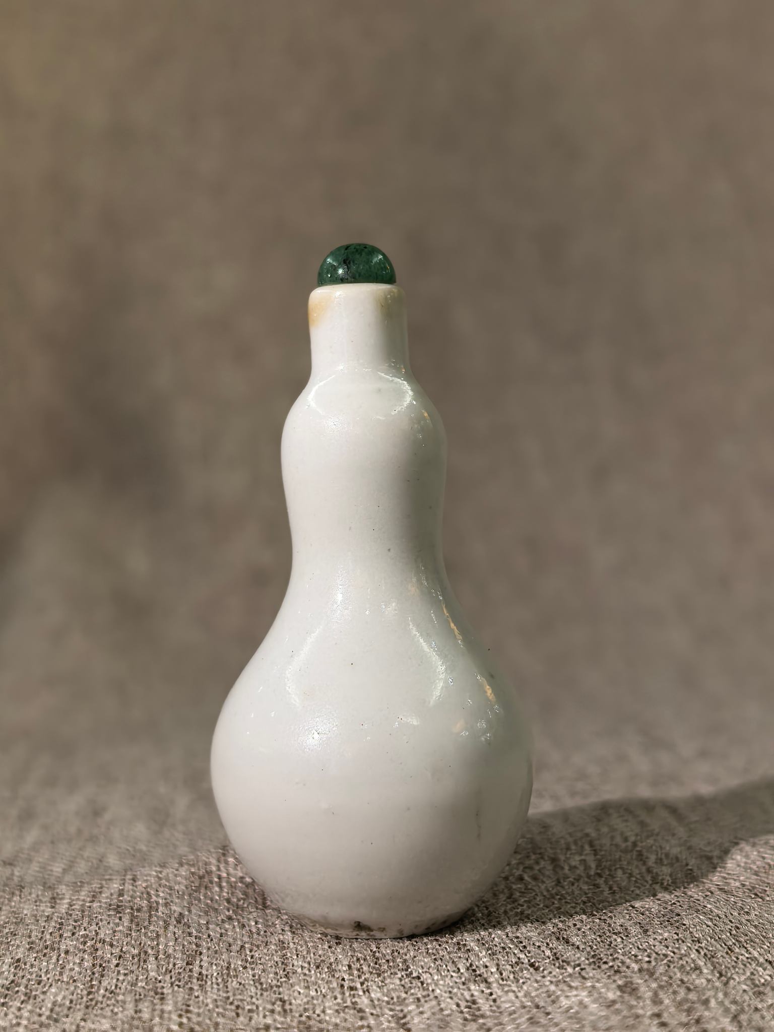 清 白釉葫芦瓶鼻烟壶