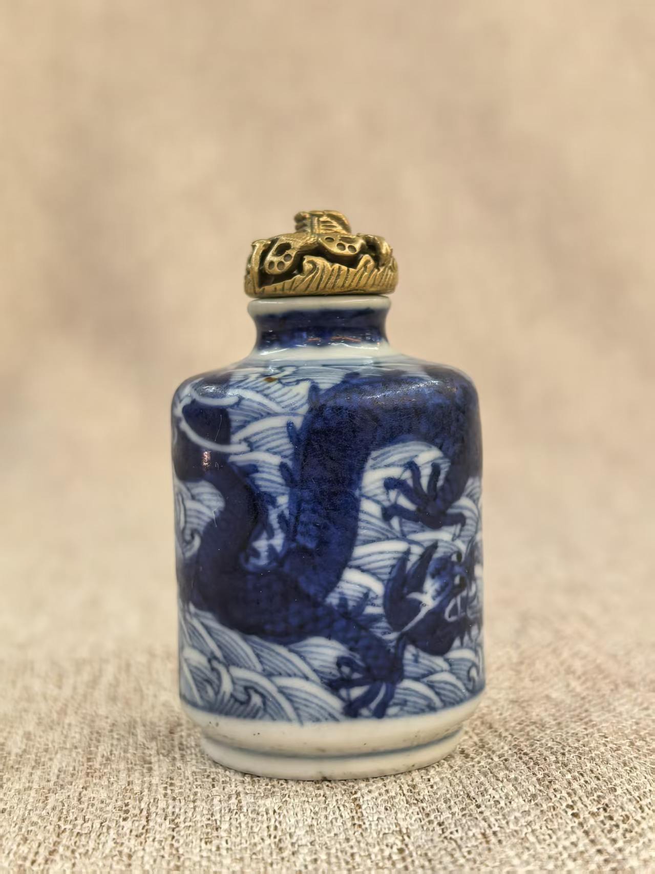 清晚 青花龙纹鼻烟壶