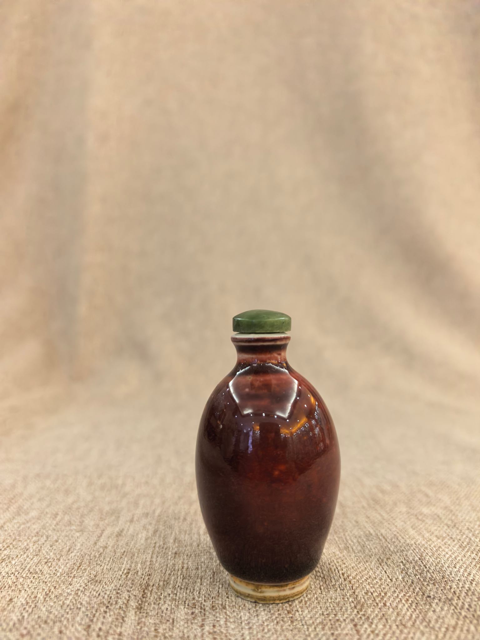 清 红釉鼻烟壶