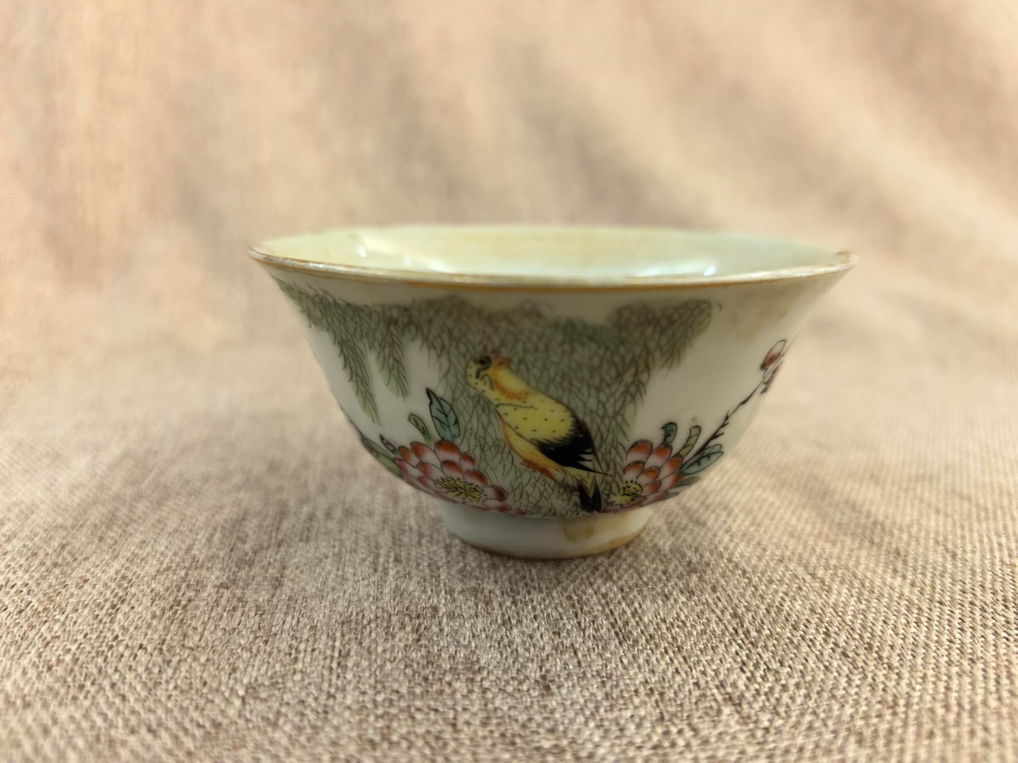 民国 粉彩花鸟诗文杯